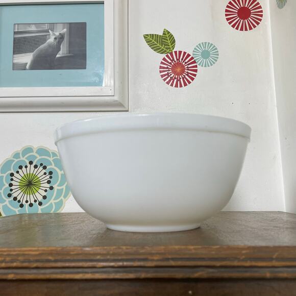 Vintage Pyrex Opal 403 Mixing Bowl, 1950s Unmarked 2 1/2 Qt Nesting Bowl - Picture 1 of 8